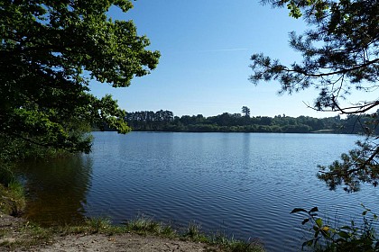 Aire de services pour camping-cars - Etang de la Vallée