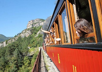 Billet Train des Pignes à vapeur - Trajet A/R au départ de Puget Théniers (à 1h15 de Nice)