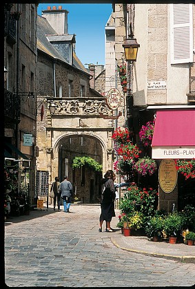 La place Saint-Sauveur