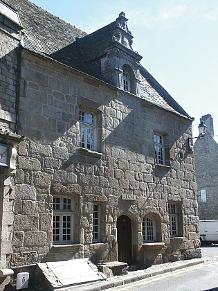 Une des maisons dite « Marie Stuart »