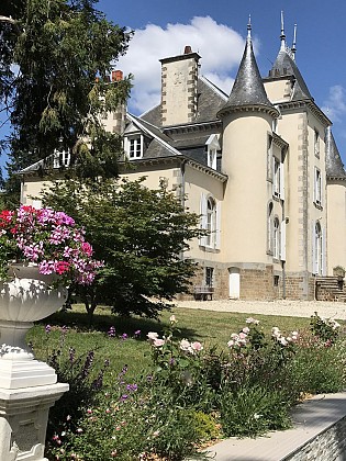 CHATEAU DE FONTENAILLE