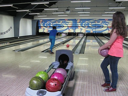 Cosmos Bowling