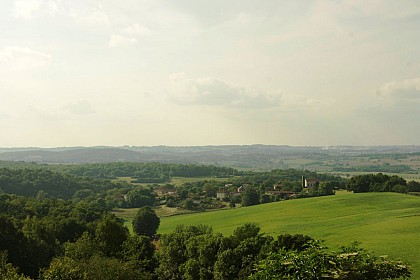 Point de vue sur la chaîne des Pyrénées