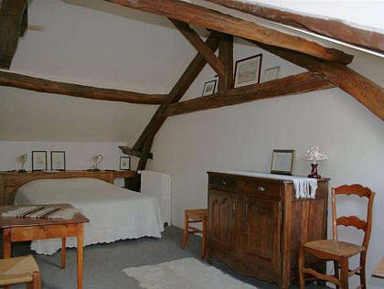 CHAMBRE D'HÔTE- LE GRENIER DE LA MAISON DE BAPTISTE