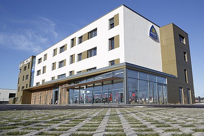 Hôtel "Akena City Reims-Bezannes"
