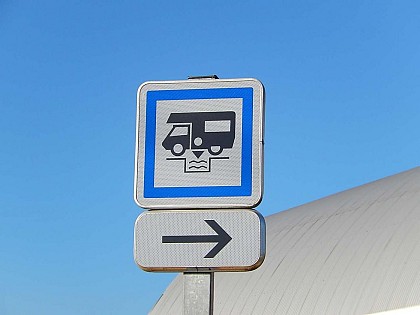 Aire de camping-car - Services - Lescar
