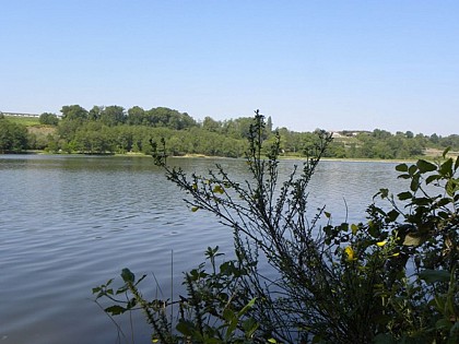 Lac et réserve ornithologique du Broussau