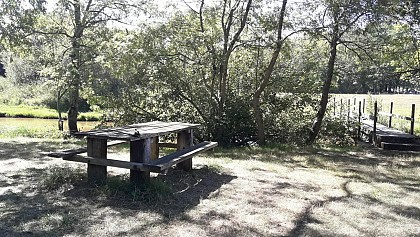 Aire de pique-nique du Pont de la Brède