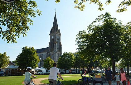 Eglise Sainte-Hélène de Hourtin