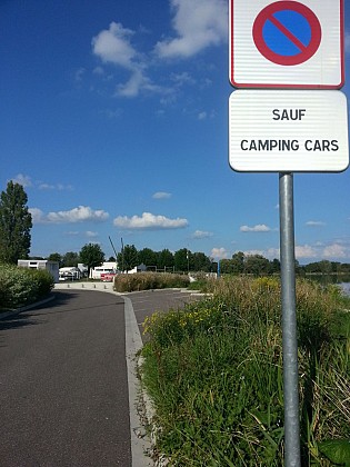 Aire de stationnement Camping-car