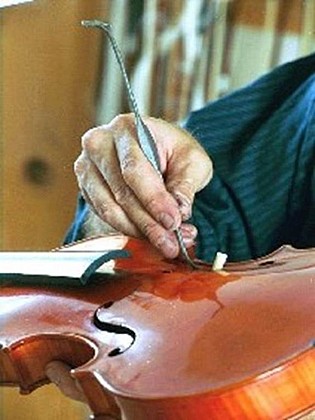 Art worshop of violin