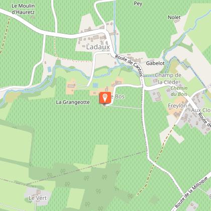 Aire de camping-cars des Vignobles Lobre et fils