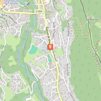 Outdoor swimming pool