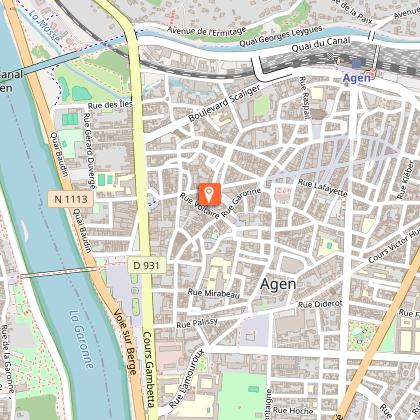 Les pieds sous la table