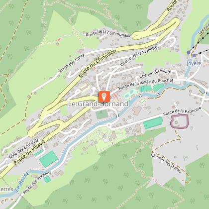 Multi-activity mountain course for teenagers and adults