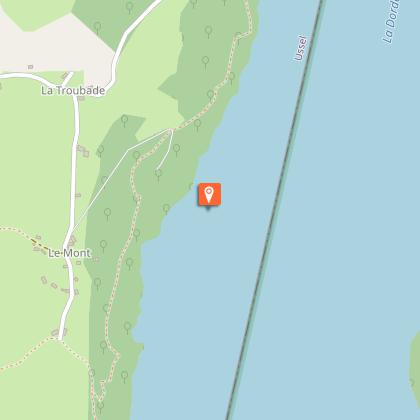 Retenue du barrage de Bort-Les-Orgues