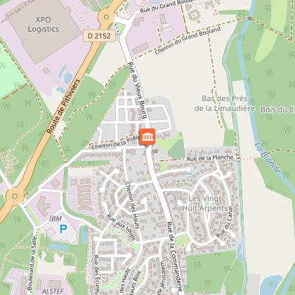 Église et vieux puits