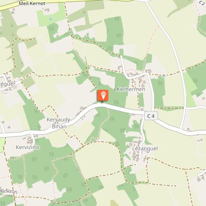 Aire de pique-nique de Kersaudy, calvaire et lavoir