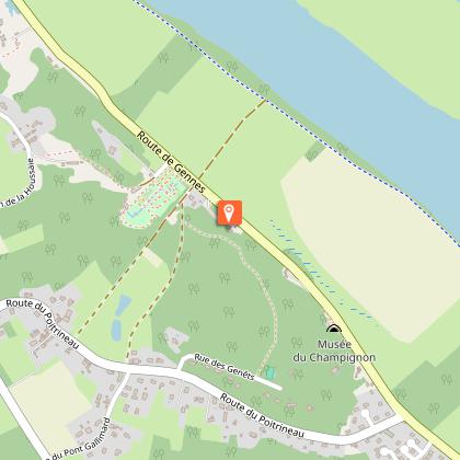 Aire de pique-nique sur la route de Gennes