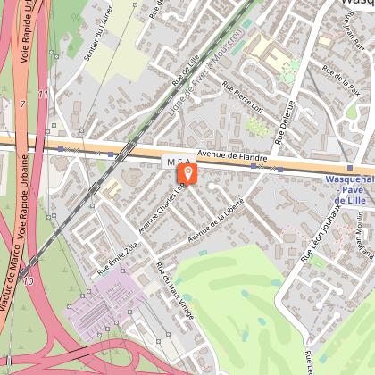 Maison Art Déco avec Arbre Biloba