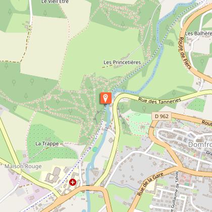 Picnic table at Domfront