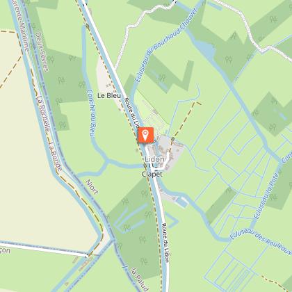 Aire de stationnement pour camping-cars au camping du Lidon à Saint-Hilaire-la-Palud