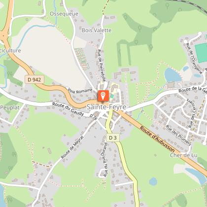 Hébergement insolite : cabane enterrée avec étang