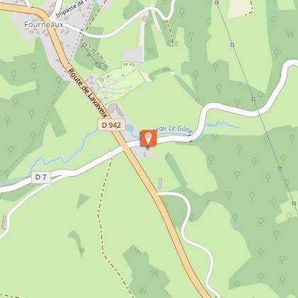 St-Médard-la-Rochette : Aire de pique-nique et de jeux au stade