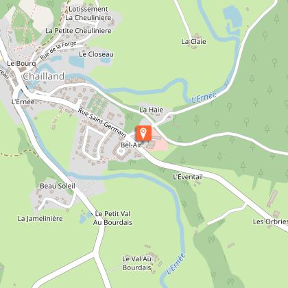 CHAILLAND PARKING DE LA SUPÉRETTE