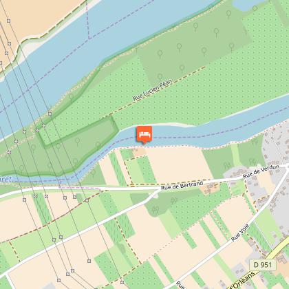 possibilité de débarquer et d'embarquer parking un peu plus loin que la rivière.