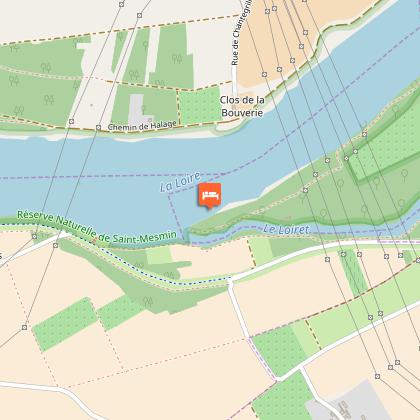 de débarquer et d'embarquer au niveau du parking à Mareau aux prés Stationnement interdit en bord de Loire !!  se mettre au niveau de la Levée