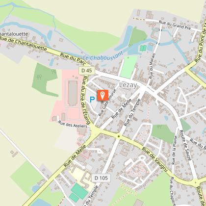 Aire camping car - Parc Hubert à Lezay