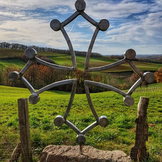 Chemin entre Vallons et Collines