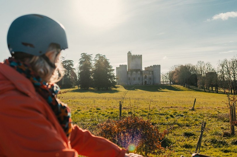 Iconiques à vélo : boucle autour du Château de ...