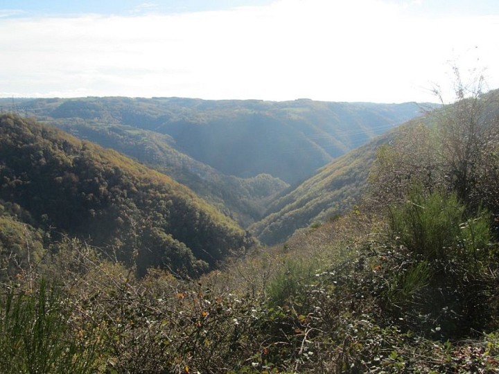 VTT FFCT du Carladez n°4 - Mayrinhac, balcon s ...