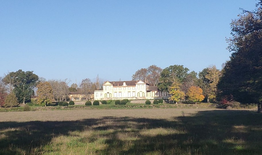 EN PASSANT PAR... LE CHÂTEAU