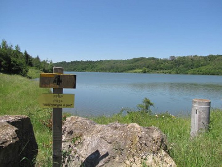 DE RIEUMES AU LAC DE SAVERES