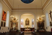 Les œuvres de Sylvie Lander dans la nef de l'église