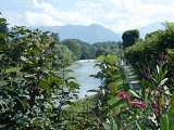 Vue sur le gave de Pau et les Pyrénées