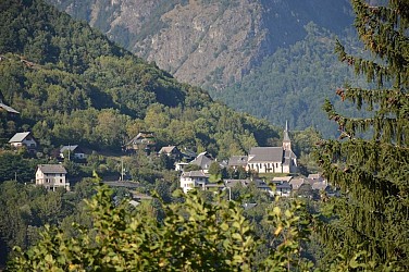 Allemond village discovery walk