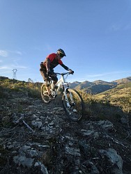 CIRCUIT N°10 DE ROQUEBRUN À VIEUSSAN – SITE VTT-FFC CAROUX EN HAUT-LANGUEDOC