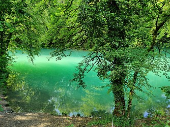 Lac bleu et château de St-Germain