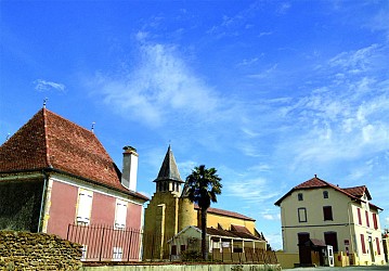 De l'église au camp romain