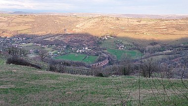 Vignes et bois autour de Cassagnes