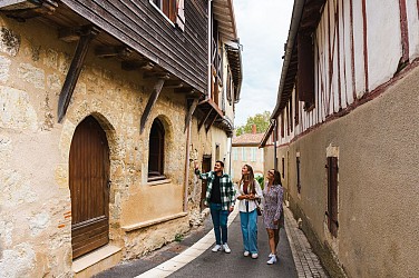 Castelnau-Barbarens : Le Chemin du Bois Bedat