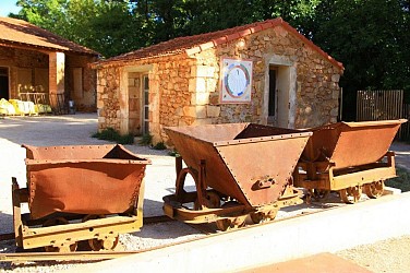 APT - GARGAS - ROUSSILLON - L'épopée industrielle de l'ocre