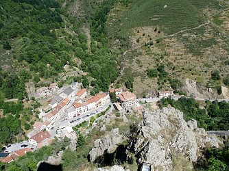 Saint-Laurent-les-Bains, cité thermale naturelle