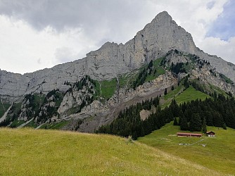 sentier VTT : l'alpage de Véran