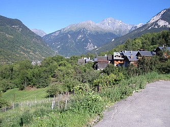 Cycling up Col de la Loze (Méribel-Mottaret side)