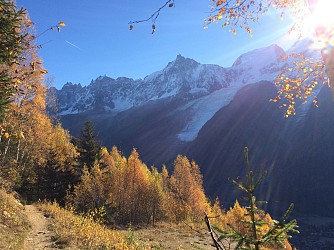 Hike along the Petit Balcon Sud: Merlet-Plan de la Cry